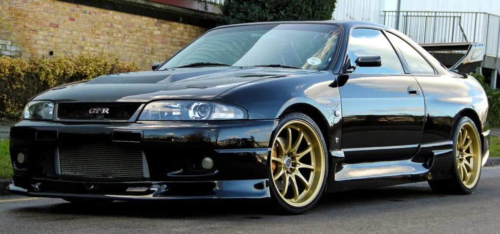 Nissan 400R with gold rims