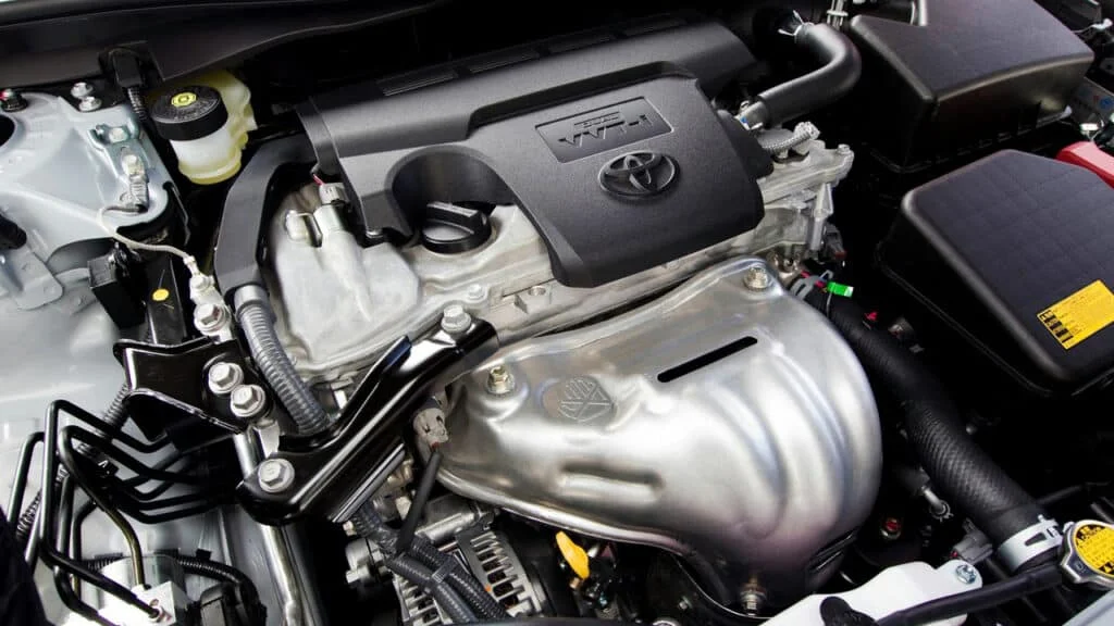 Toyota 2AR engine cover