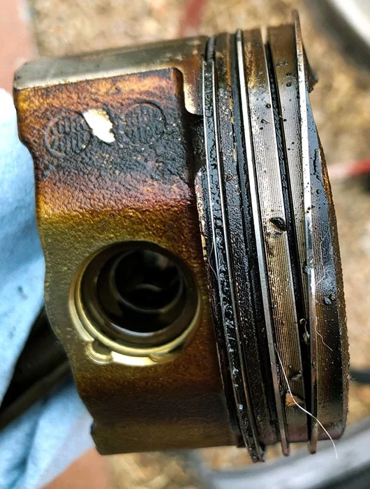 2AZ engine damaged pistons