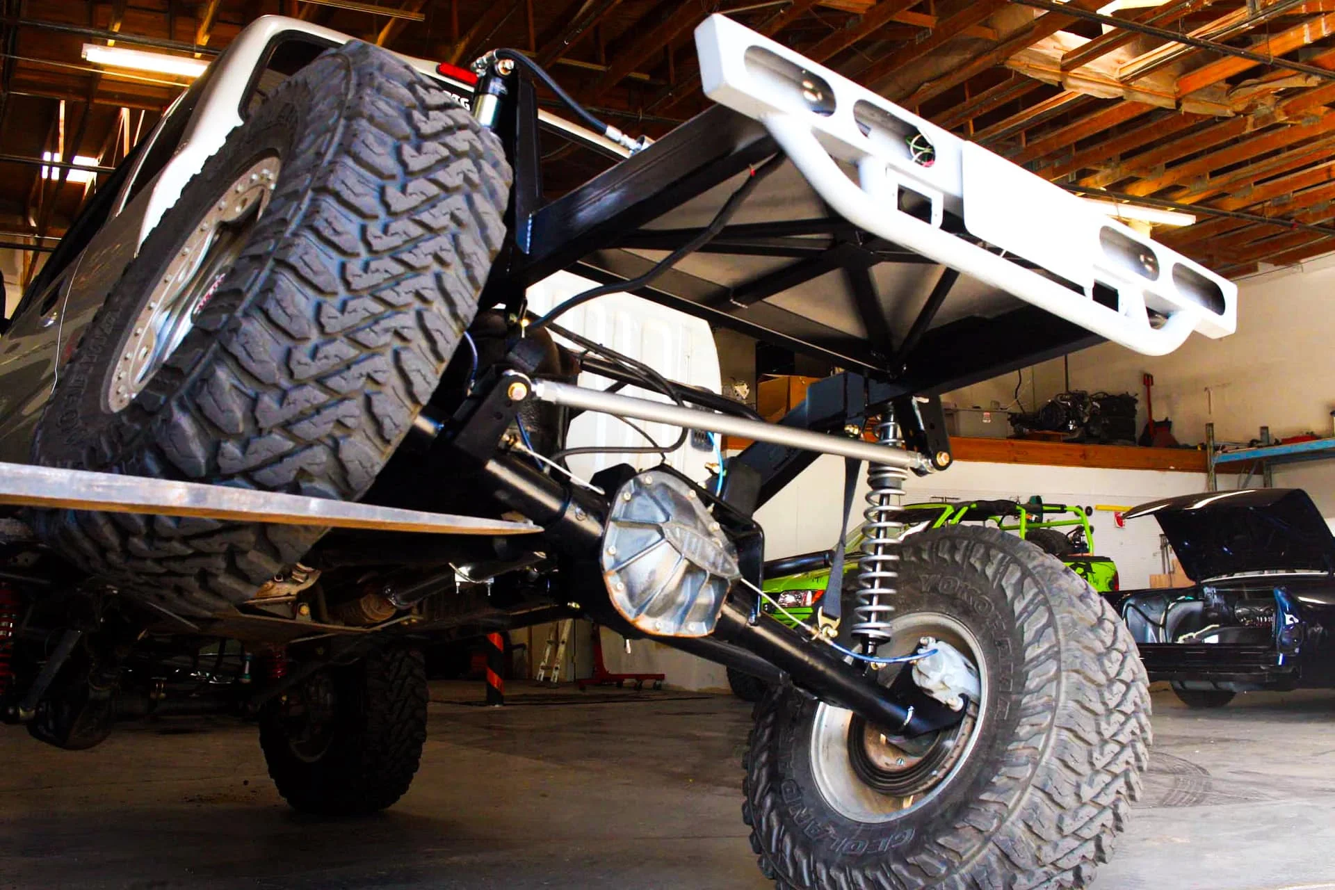 Solid axle wheel articulation