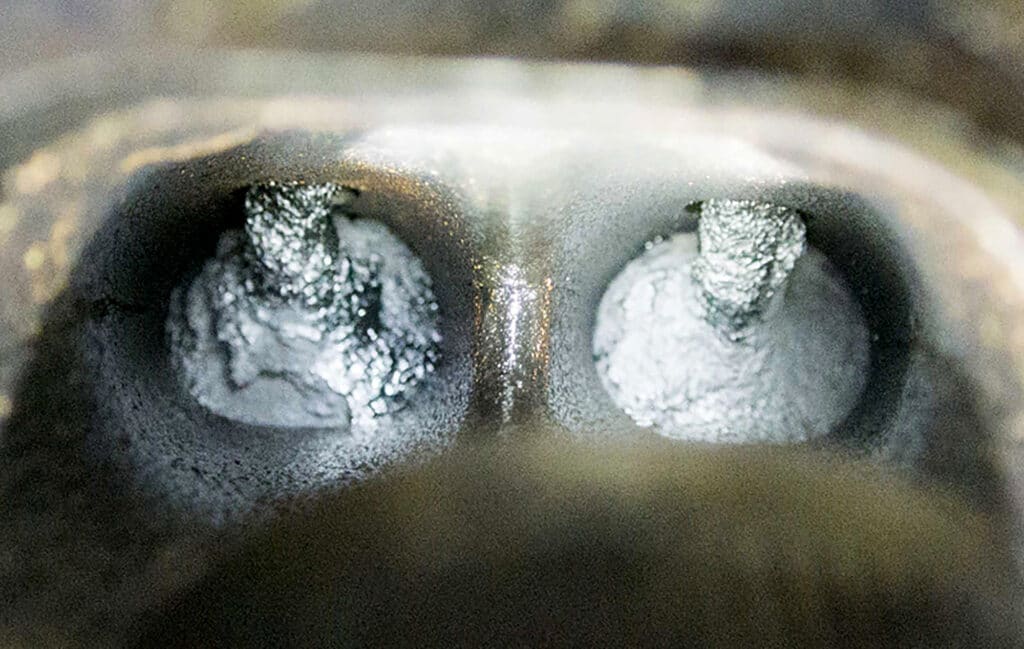 Intake valves covered in carbon deposit