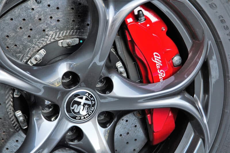 Floating vs Fixed Calipers: Which Is Better? | Low Offset