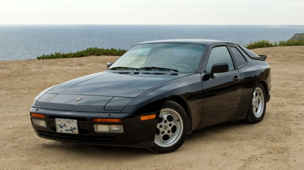Porsche 944