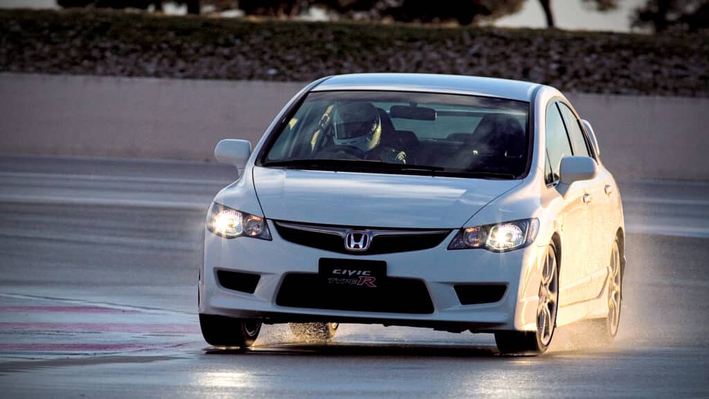 Civic cornering in the rain