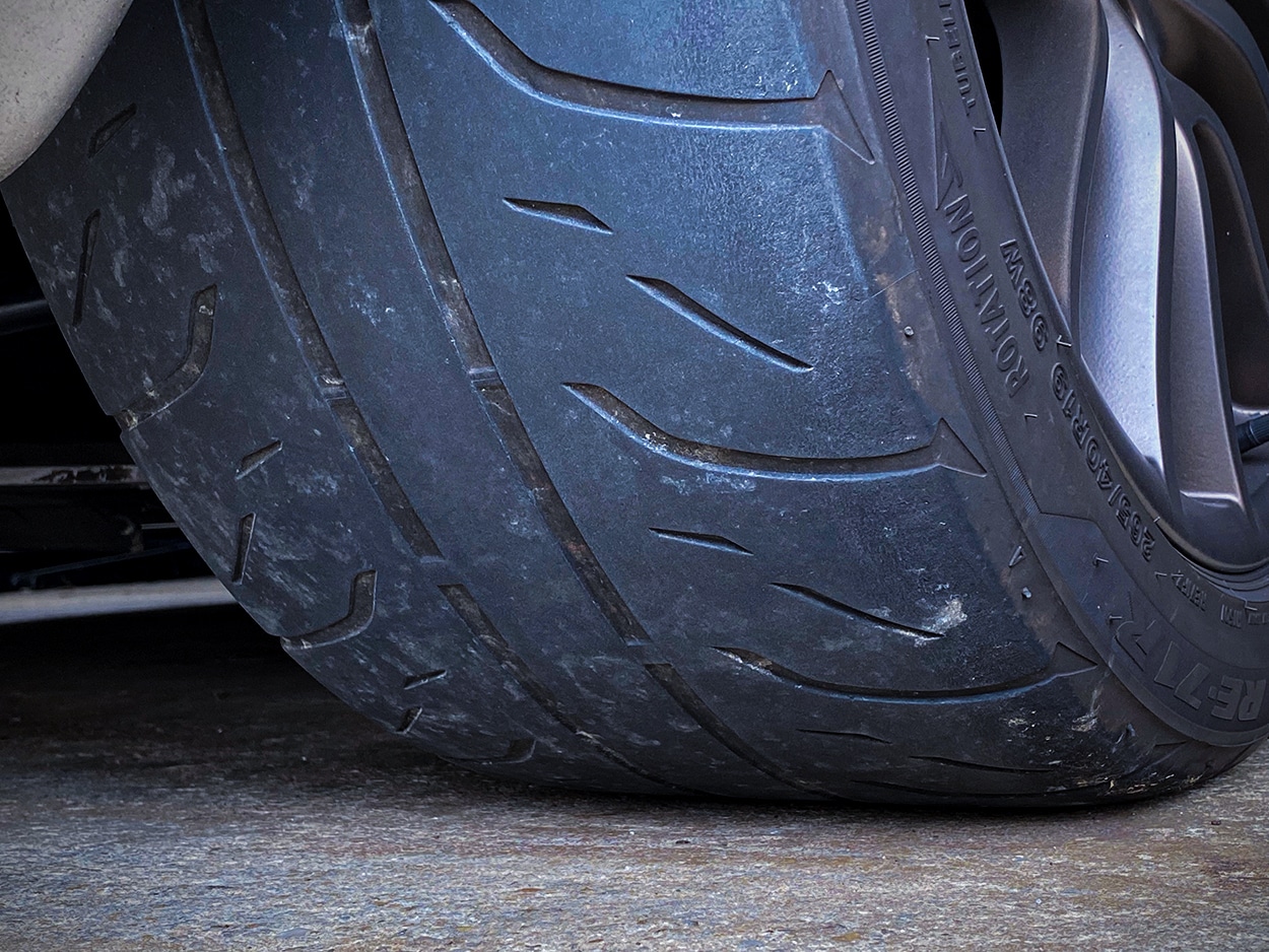 The Difference Between LowProfile Tires & Regular Tires Low Offset