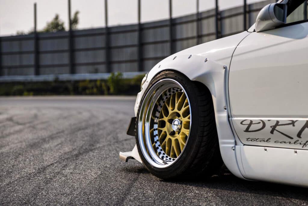 Hellaflush fitment