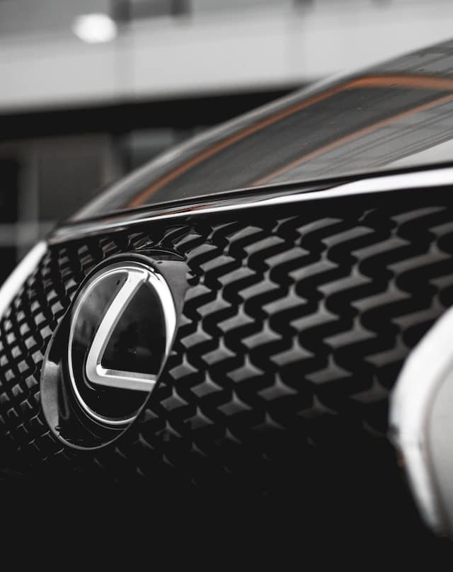 Lexus badge