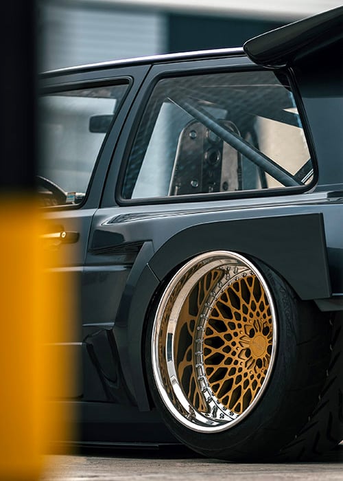 Rotiform deep-dish wheel