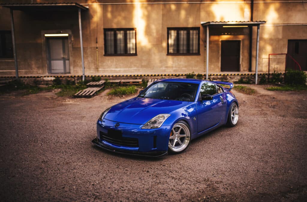 Blue Z33 with tinted windows